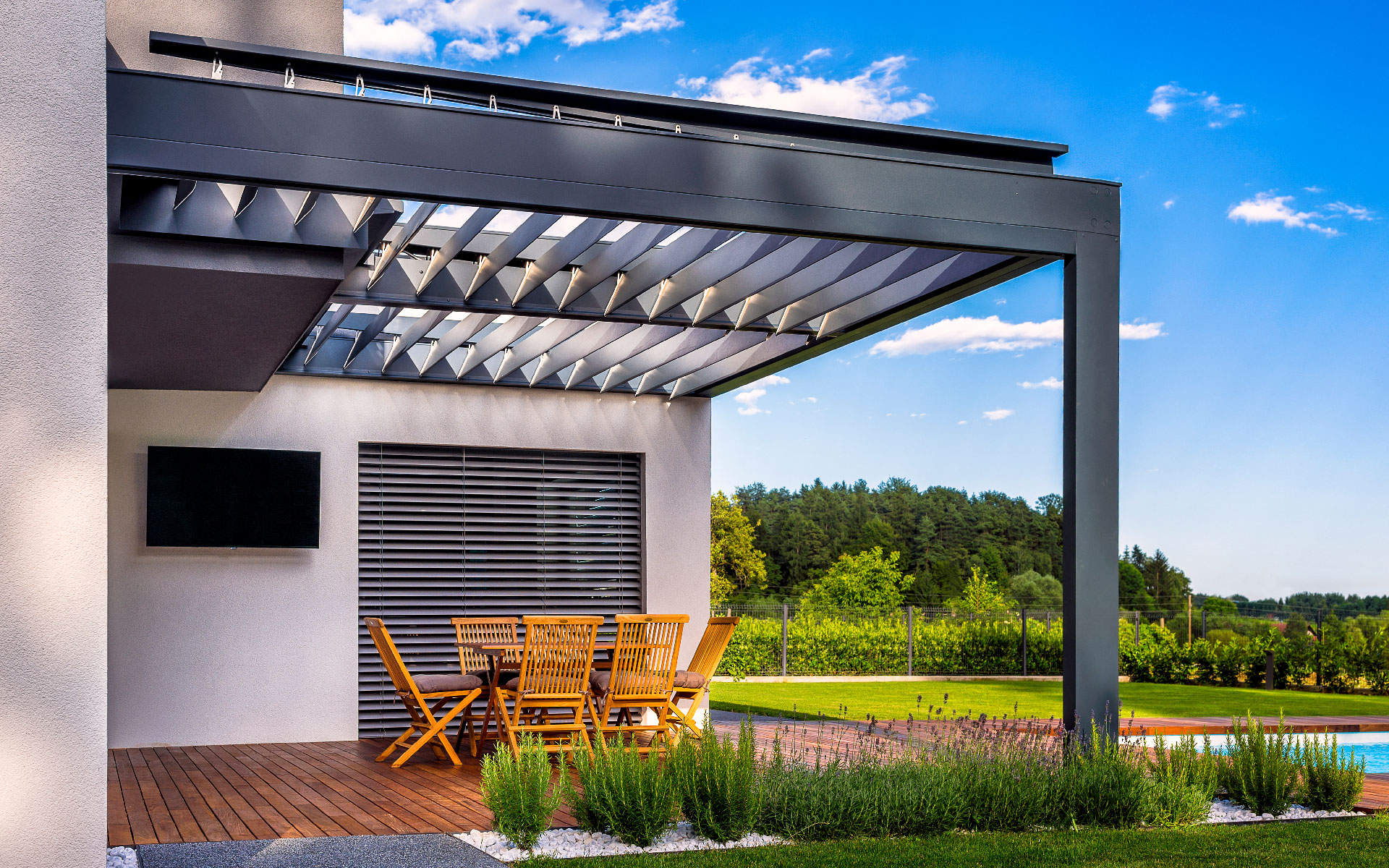 Que faut-il savoir avant d’acheter une pergola bioclimatique ?